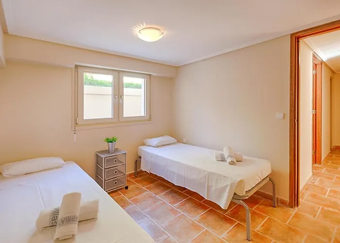 Villas Guzman - Romero Villa