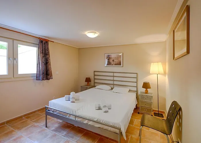 Villas Guzman - Romero Calpe