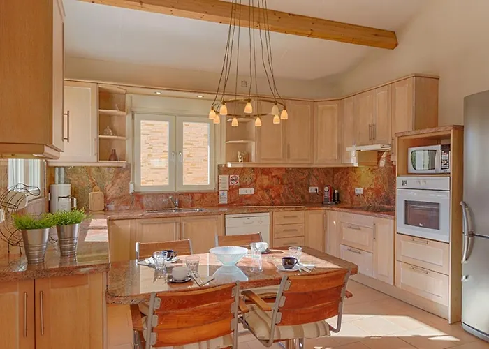 Villa Guzman - Romero